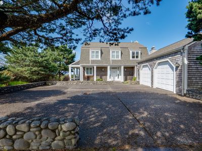 766 Neacoxie Blvd