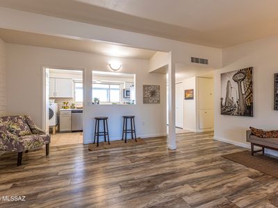 125 W George Truit St