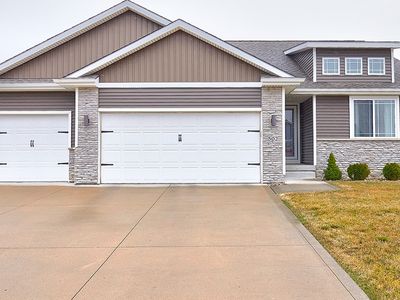 502 Hickory Dr