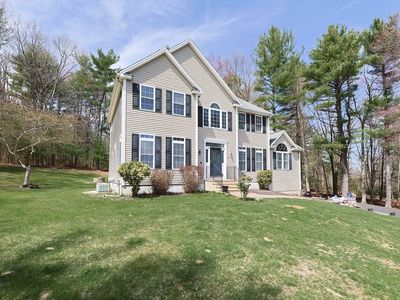 22 Bazaleel Cir