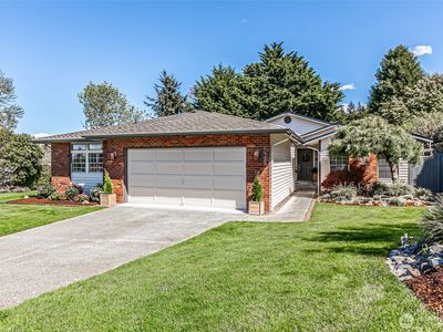 1925 Dumas Circle NE