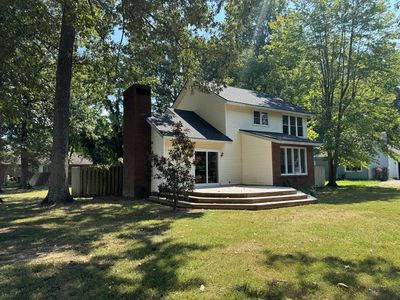 2 Hickory Ln