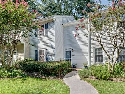 837 Heritage Sq