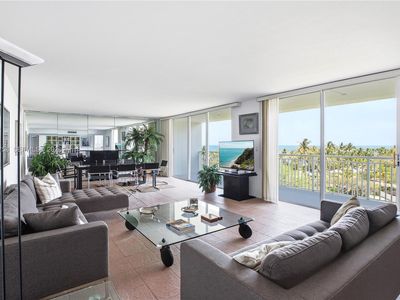 605 Ocean Dr APT 7L
