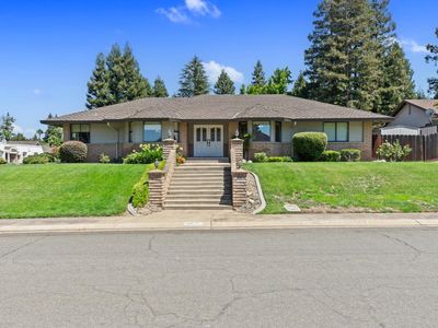 9612 La Posada Dr