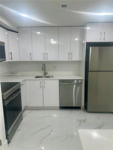 4166 Inverrary Dr APT 210