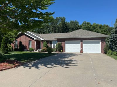 1613 Woodland Rd