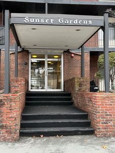 45 Oval Rd APT 8