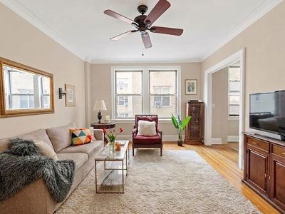 136 E 36th St APT 5D