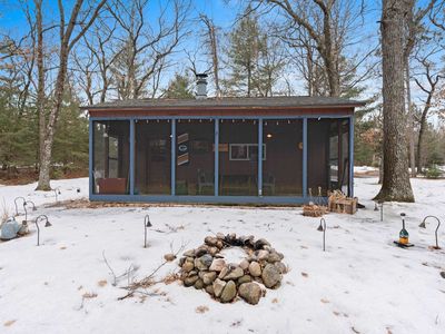 N7116 W Lake Crest Dr