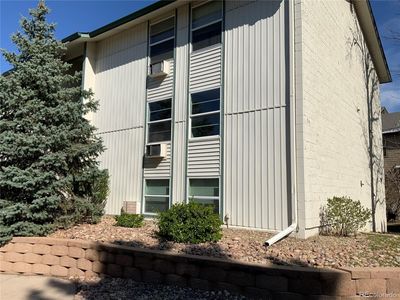 2160 S Vaughn Way Unit 104c