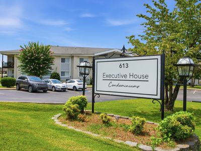 613 Hillsboro Rd APT C16