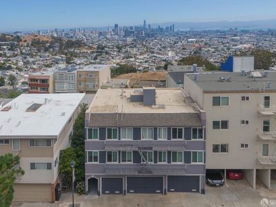 301 Graystone Ter