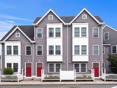 Property at 34 Beckford St #D, Beverly, MA