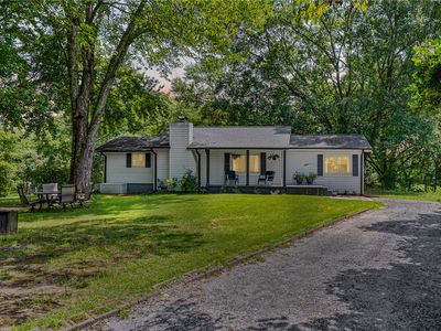 203 Muller Rd