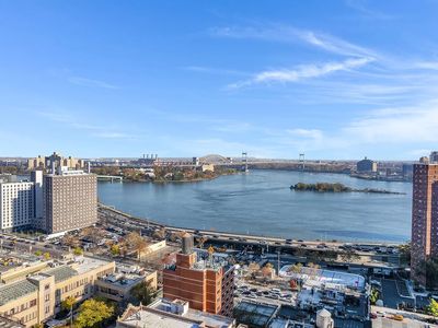 212 E 95th St APT 1B