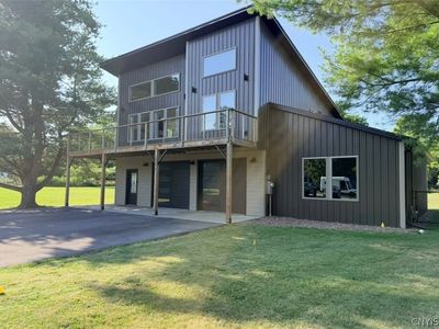 338 E Main St