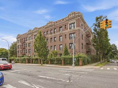 2100 Cropsey Ave