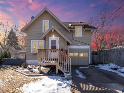 607 W 28th St