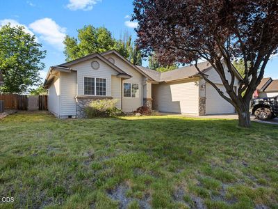5025 Villa Dr