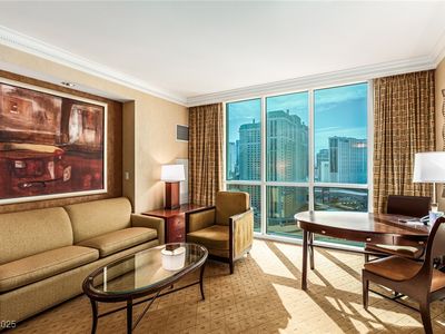 145 E Harmon Ave #2019