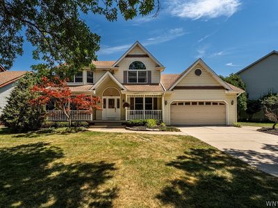 2 Meadow Spring Ct