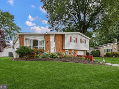 2409 Twist Ln