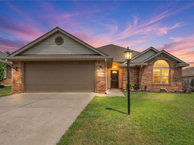 Property at 1076 Red Oak Dr, Alma, AR