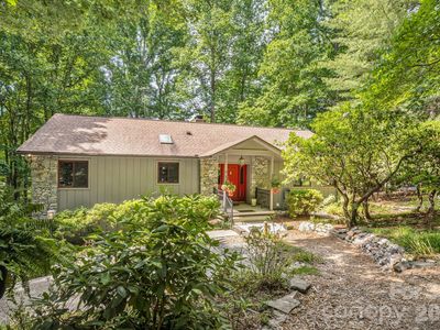 36 Foxglove Rd