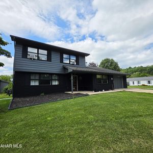 602 Park Dr