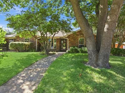2210 Bengal Ln