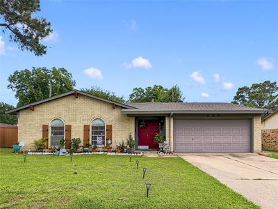 224 E Grubb Dr