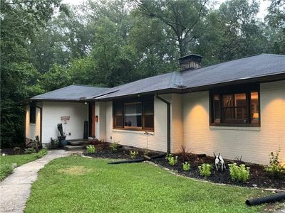 2193 W Ponce De Leon Ave