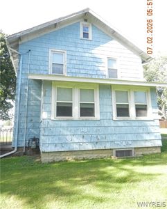 8335 N Main St