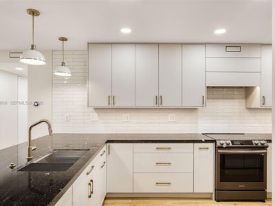 100 Edgewater Dr APT 142