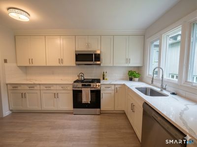 Property at 8 Lyle Court #G, Farmington, CT