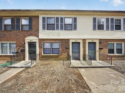 6835 Farmingdale Dr APT B