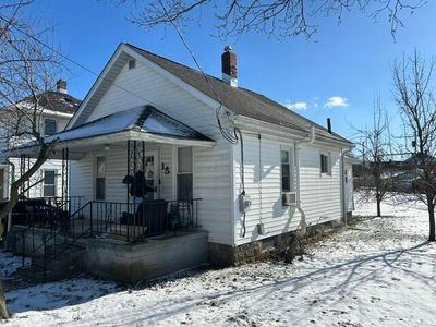 15 Bolton Ave