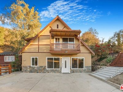 2070 Lilac Ln