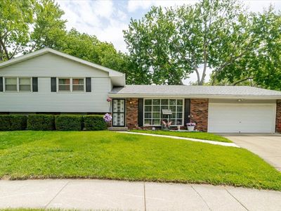 122 Camelot Dr