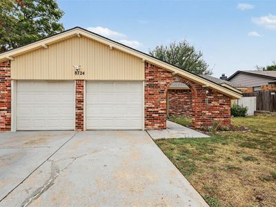 8724 Dena Ln