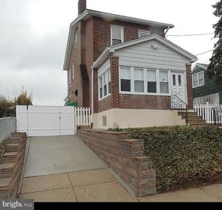 2124 Borbeck Ave