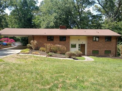 606 Willowmoore Ave