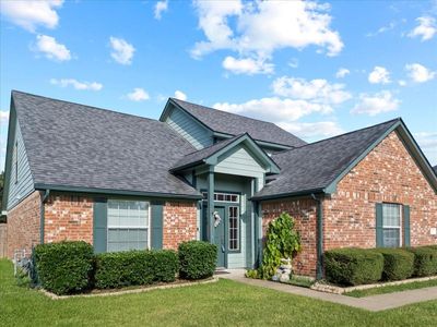 Property at 8018 Dogwood Ct, Cove, TX