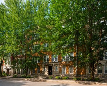 6812 N Wayne Ave APT 1D