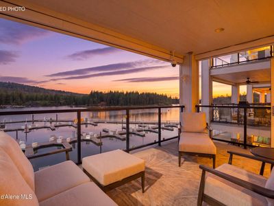 447 W Waterside Dr #305