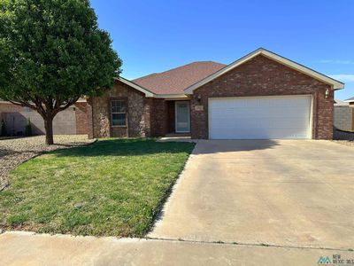704 Almond Tree Ln