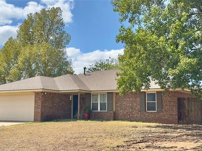 1821 Edinburg Dr