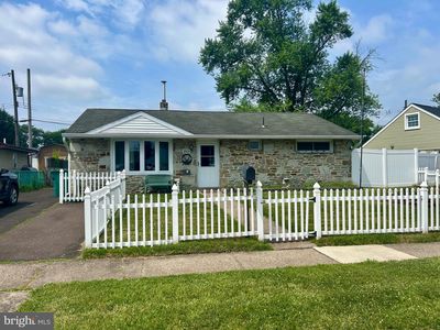 Property at 2513 Laurel Dr, Bristol, PA