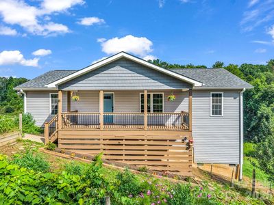 Property at 18 Old Chapman Pl, Leicester, NC